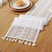 Chemin de Table Blanc en Macramé Style Vintage
