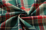 détail tissu nappe verte à carreaux
