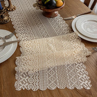 Chemin de Table Beige Style Bohème Effet Dentelle