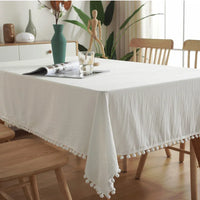 Nappe en Coton à Pompons et Coutures