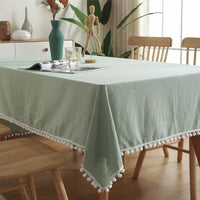 Nappe en Coton à Pompons et Coutures