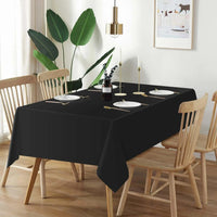 Nappe Noire de Style Moderne sur une table rectangulaire