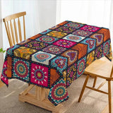 Nappe en Polyester Colorée aux Motifs Mandala sur une table rectangulaire