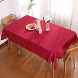 Nappe de Table Rouge de Style Moderne sur une table